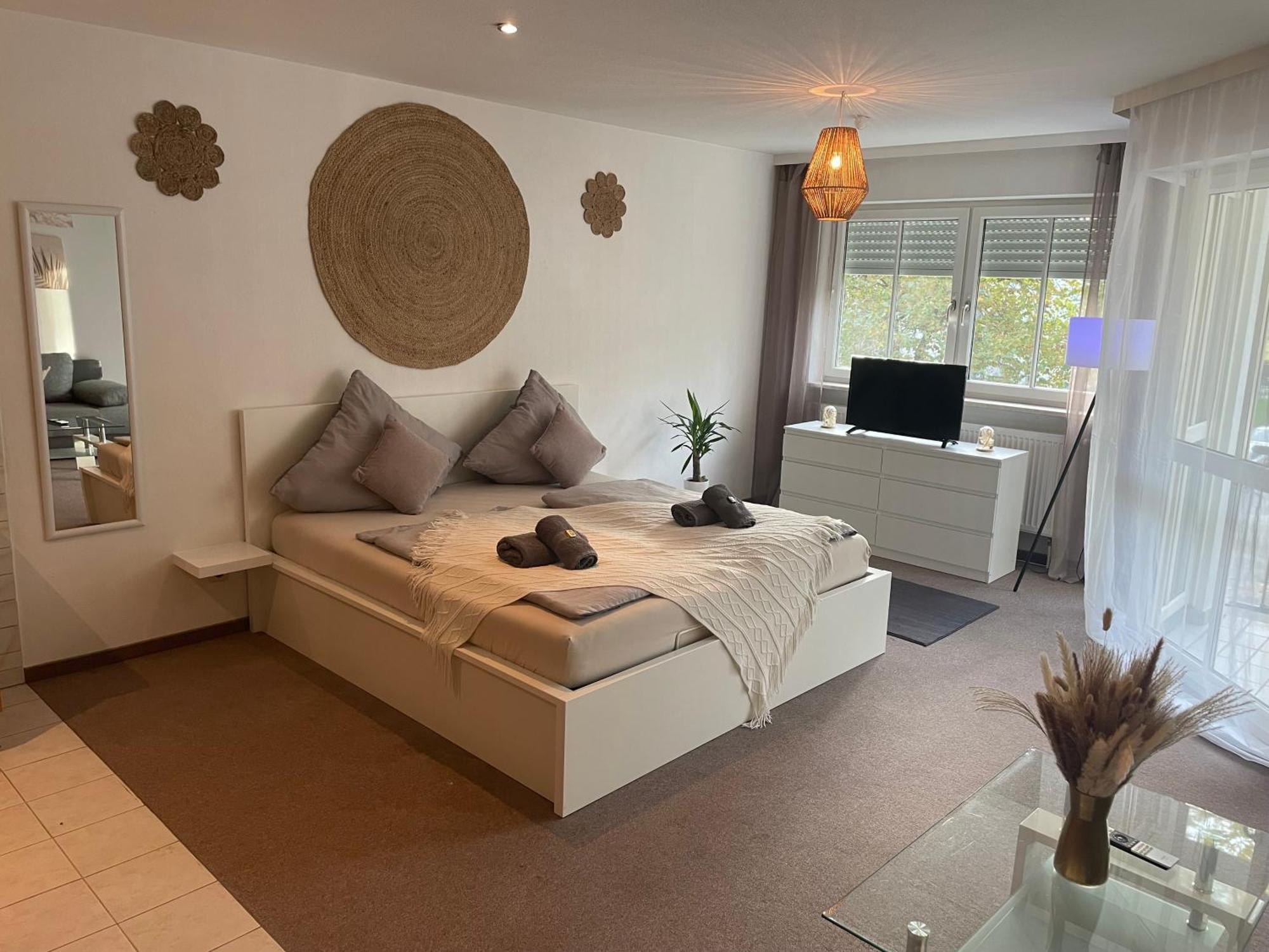 Apartment Kingsize Bett Boho Mit Tiefgarage Naehe Salzburg *