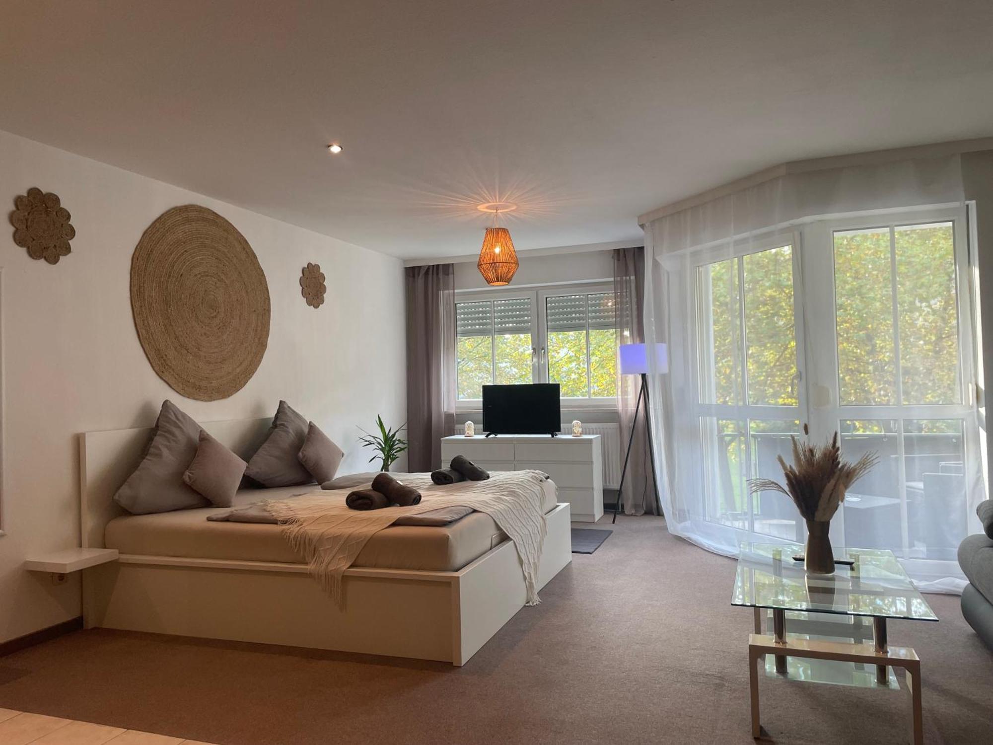 Kingsize Bett Boho Mit Tiefgarage Naehe Salzburg * Freilassing